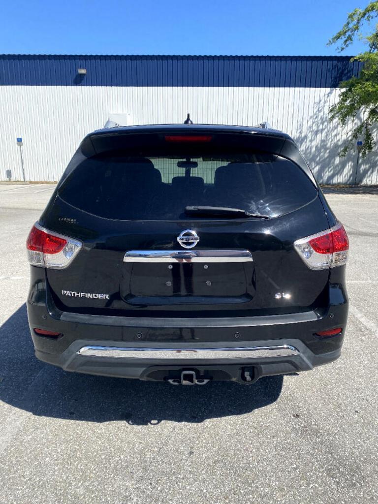 Thumbnail image of 2013 Nissan Pathfinder at Approved Auto Outlet, Inc.