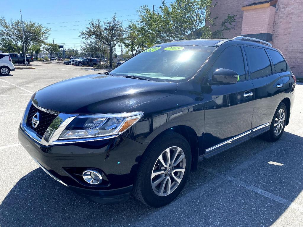 Thumbnail image of 2013 Nissan Pathfinder at Approved Auto Outlet, Inc.
