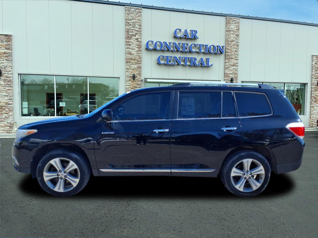 Thumbnail image of 2013 Toyota Highlander at Car Connection Central, Llc