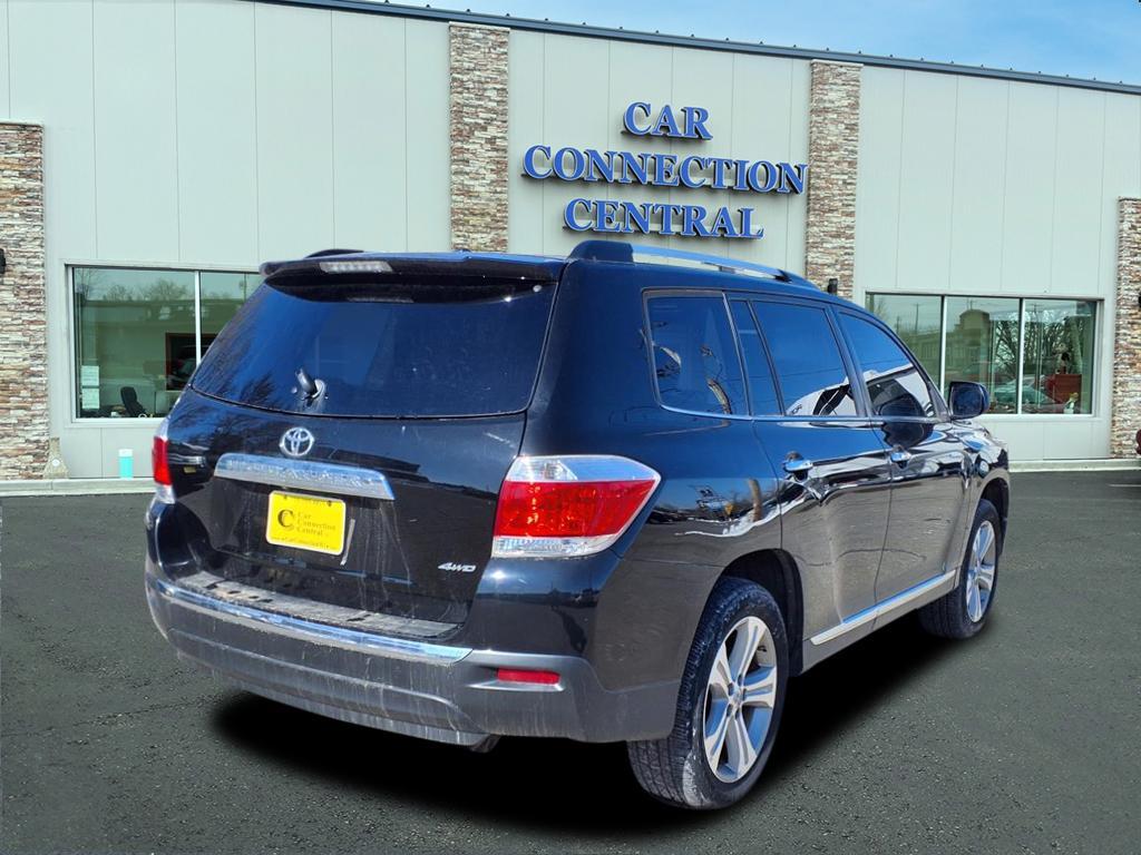 Thumbnail image of 2013 Toyota Highlander at Car Connection Central, Llc