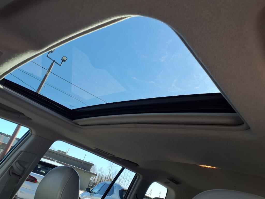 Thumbnail image of 2013 Toyota Highlander at Car Connection Central, Llc