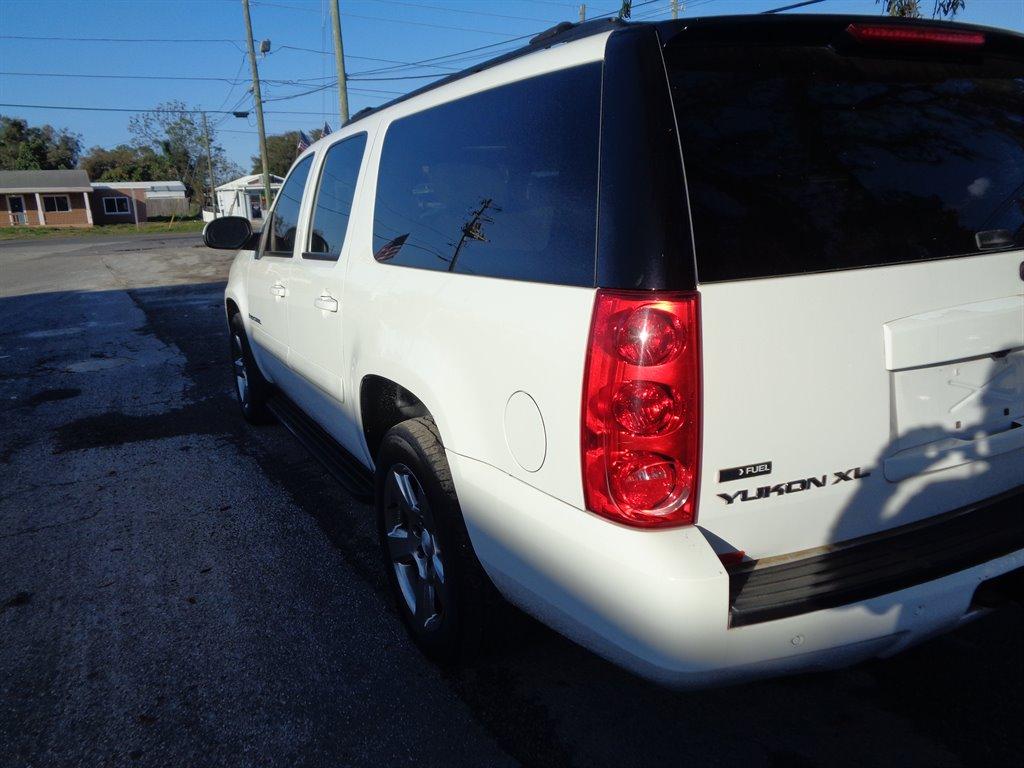 Thumbnail image of 2008 GMC Yukon XL at East Lake Truck & Car Sales