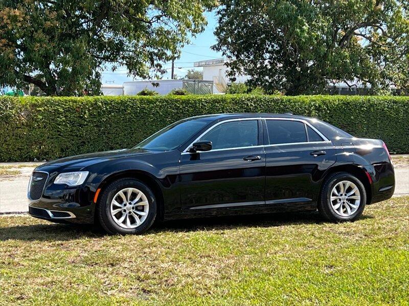 Thumbnail image of 2019 Chrysler 300 at AnyCar Wholesale