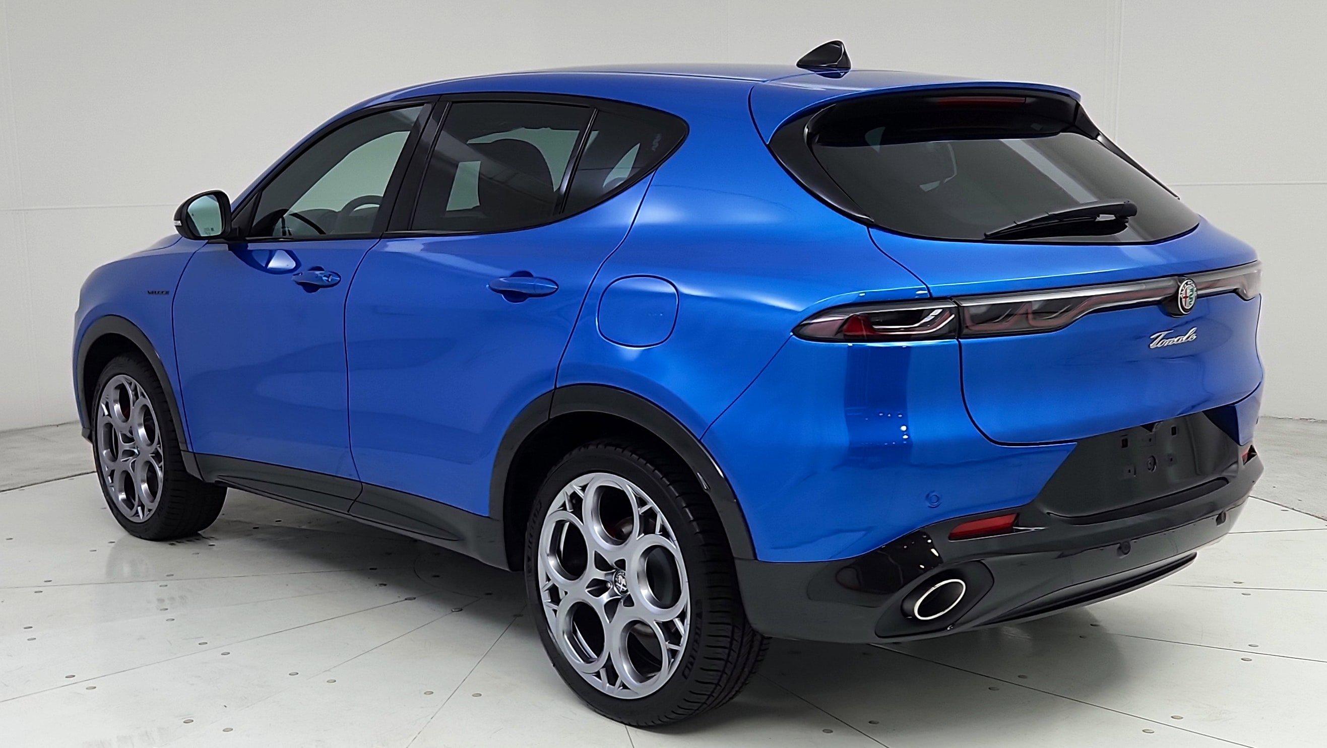 Thumbnail image of 2024 Alfa Romeo Tonale Hybrid at Maserati & Alfa Romeo of Monmouth
