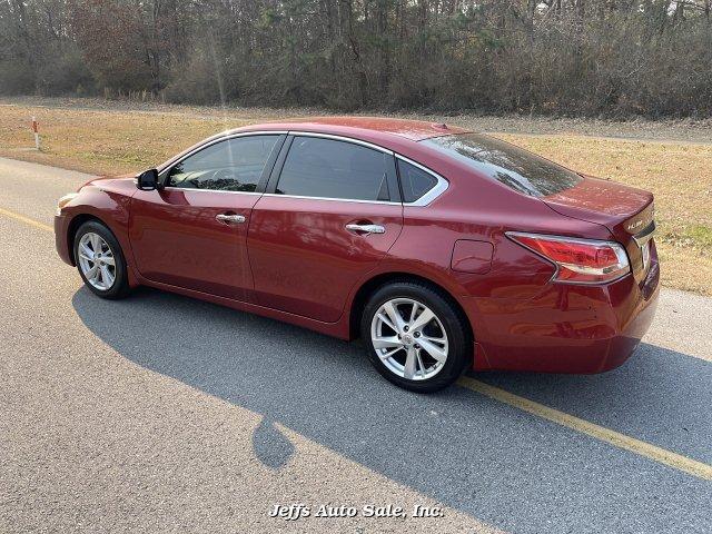 Thumbnail image of 2015 Nissan Altima at Jeff's Auto Sale, Inc.
