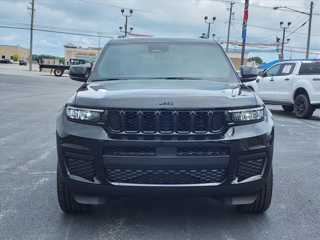 Thumbnail image of 2024 Jeep Grand Cherokee L at Coppus Motors