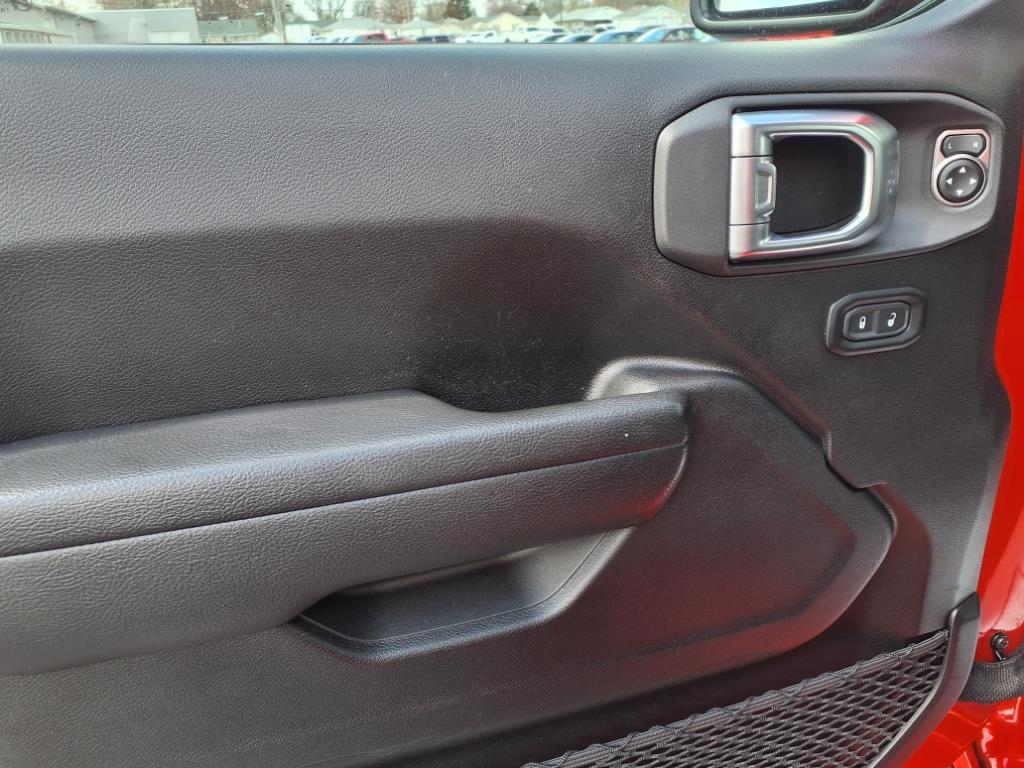 Thumbnail image of 2022 Jeep Gladiator at Acra Automotive Group