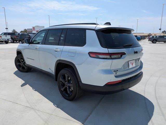 Thumbnail image of 2025 Jeep Grand Cherokee L at Kim's Chrysler Dodge Jeep Toyota (Used)