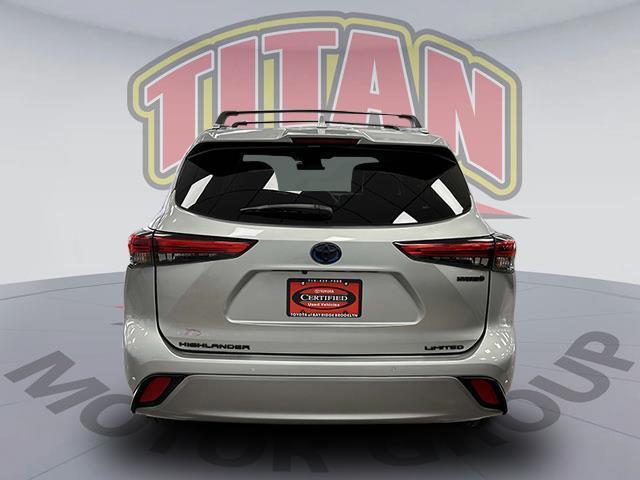Thumbnail image of 2022 Toyota Highlander Hybrid at Toyota of Bay Ridge Brooklyn