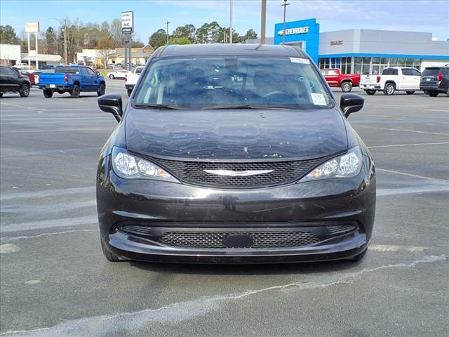 Thumbnail image of 2022 Chrysler Voyager at Dieffenbach Gm Superstore