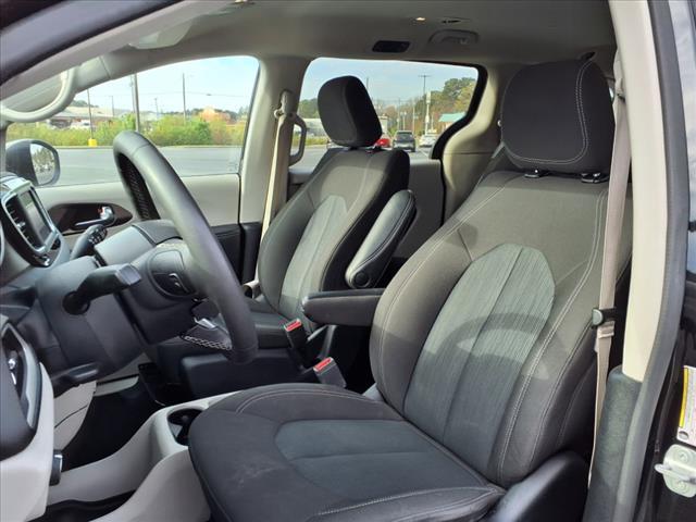 Thumbnail image of 2022 Chrysler Voyager at Dieffenbach Gm Superstore