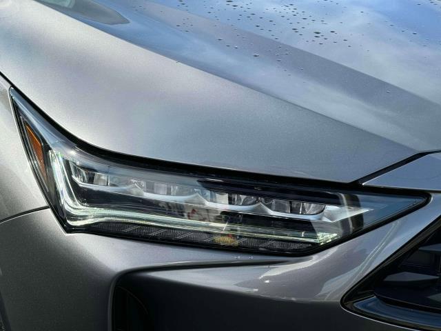 Thumbnail image of 2022 Acura MDX at Island Acura