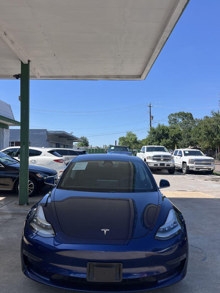 Thumbnail image of 2019 Tesla Model 3 at AUTO OUTLET INC