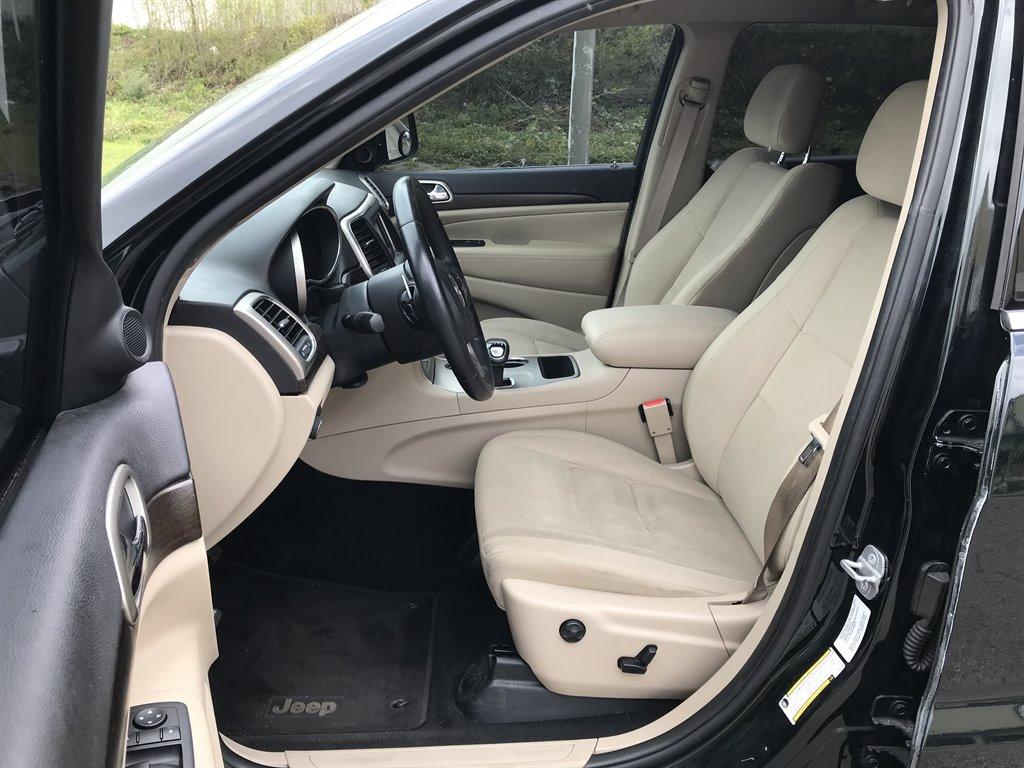 Thumbnail image of 2014 Jeep Grand Cherokee at Pristine Auto Brokers
