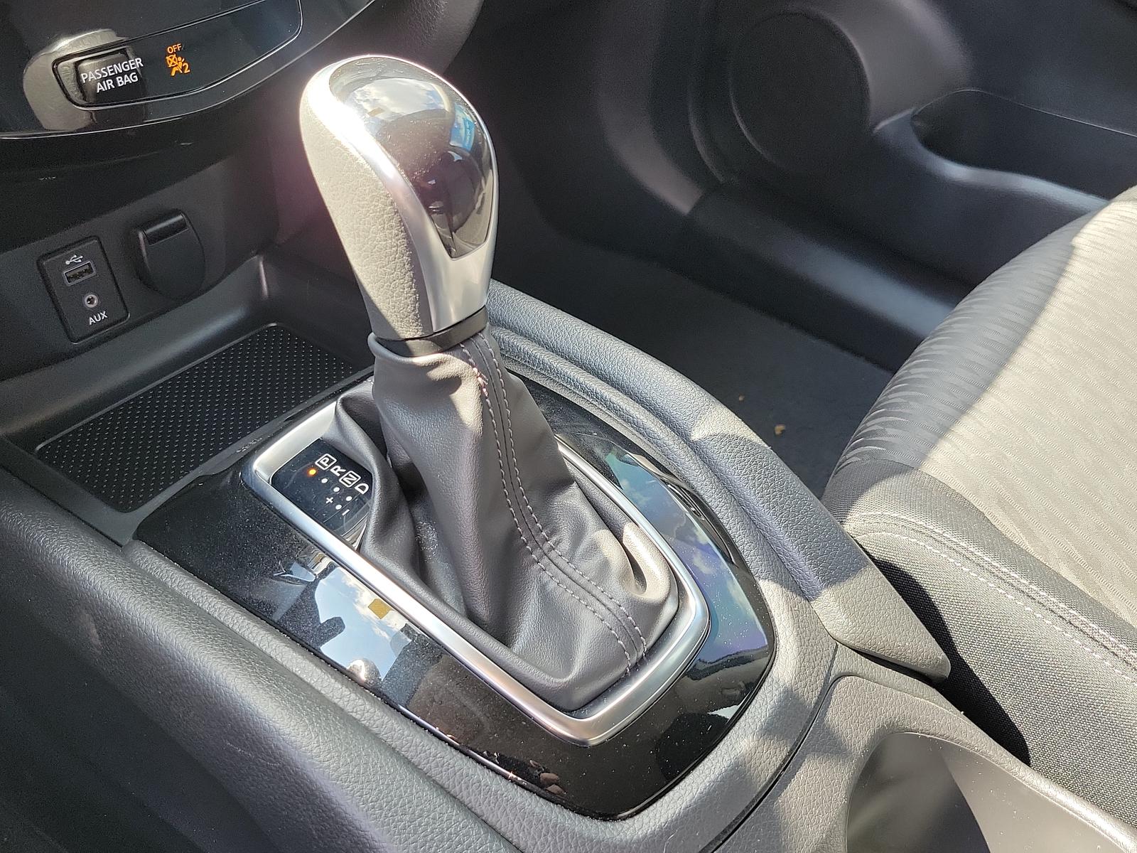 Thumbnail image of 2017 Nissan Rogue at R and R Auto Group