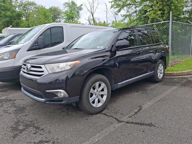 Thumbnail image of 2013 Toyota Highlander at New Fred Beans Boyertown Ford