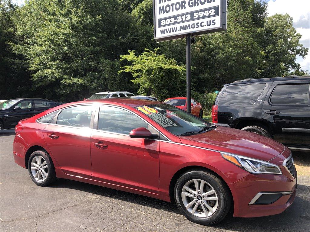 Thumbnail image of 2016 Hyundai SONATA at Momentum Motor Group