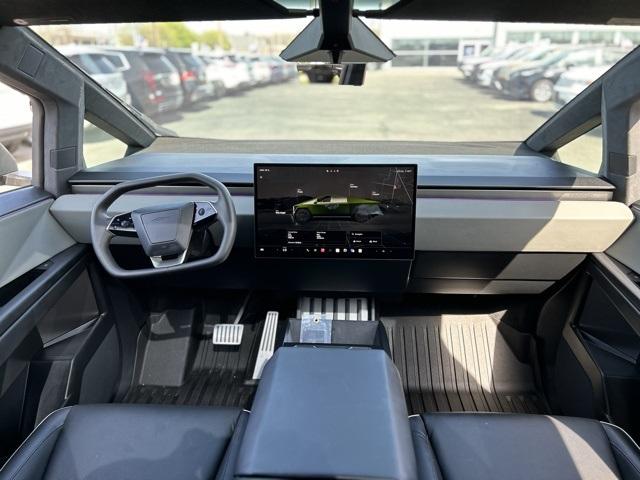 Thumbnail image of 2024 Tesla Cybertruck at Lasco Ford