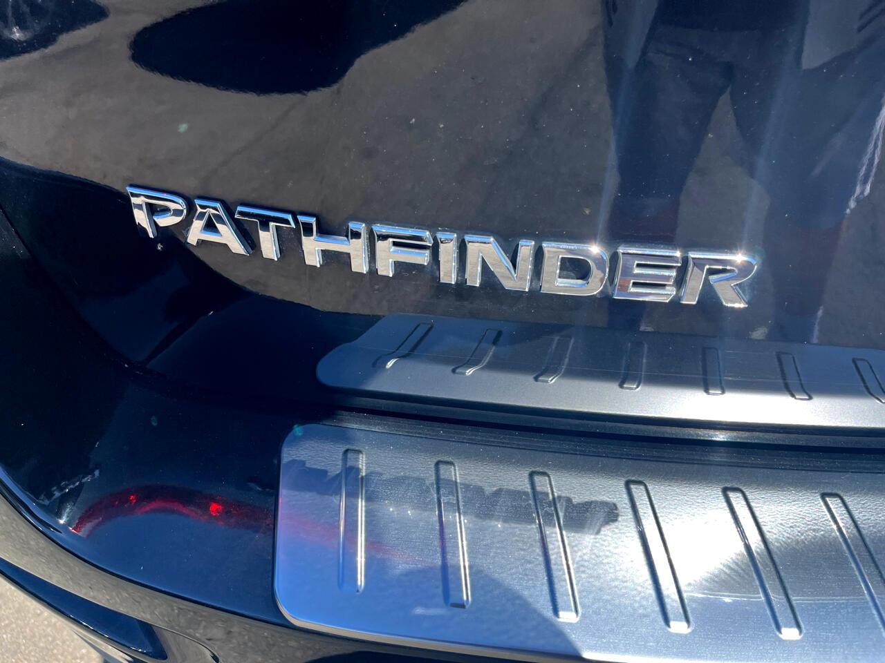 Thumbnail image of 2017 Nissan Pathfinder at Rockland Motors