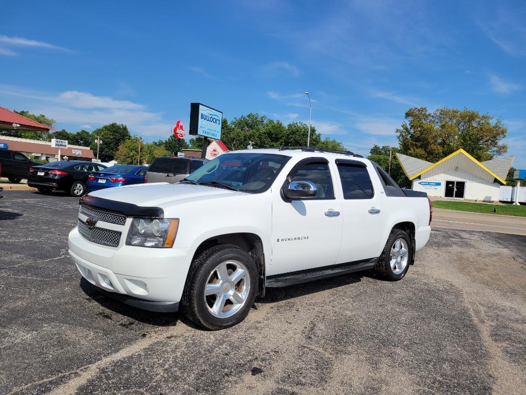 Thumbnail image of 2009 Chevrolet Avalanche at Bullocks Auto Sales