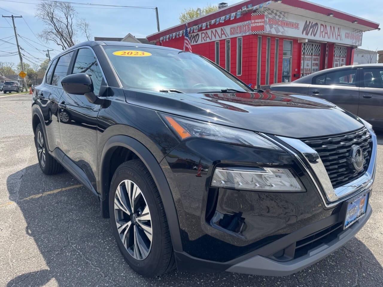 Thumbnail image of 2023 Nissan Rogue at Autorama Auto Outlet