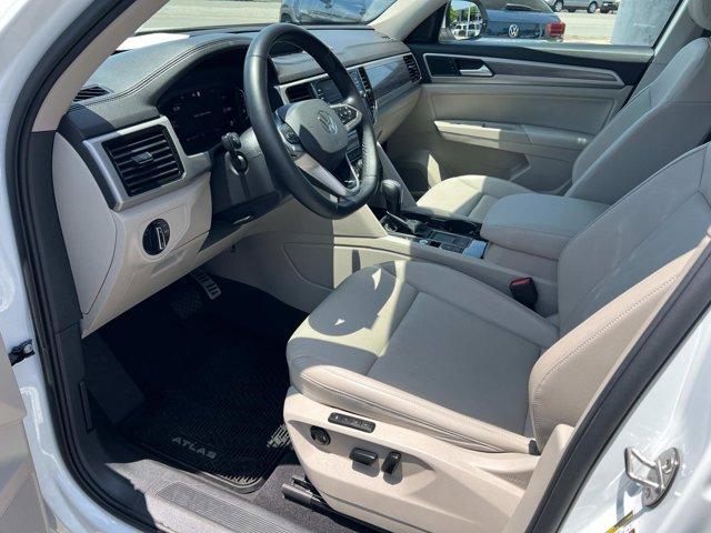 Thumbnail image of 2021 Volkswagen Atlas at NormReevesVolkswagen USED