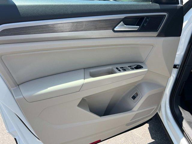 Thumbnail image of 2021 Volkswagen Atlas at NormReevesVolkswagen USED