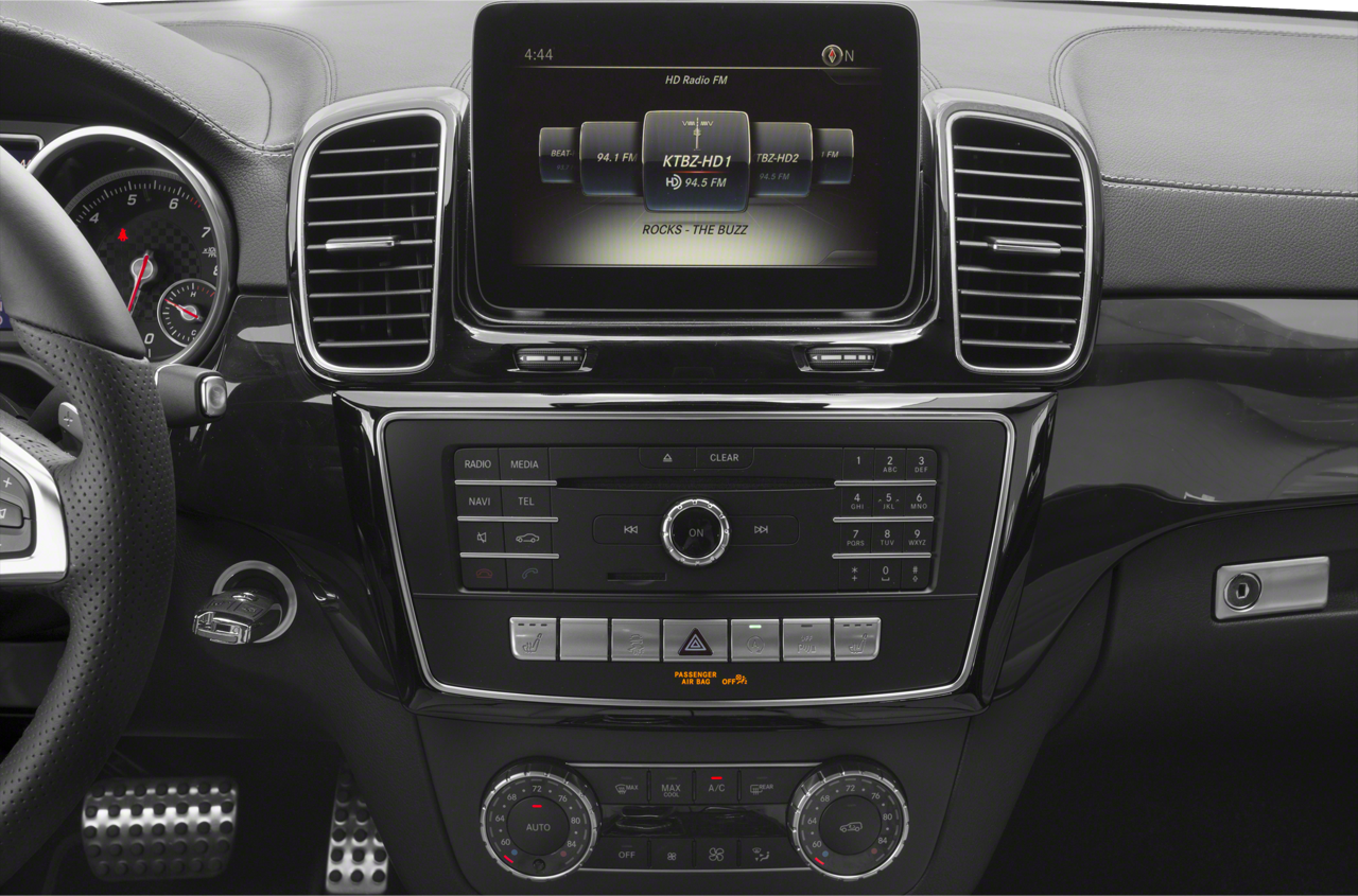 Thumbnail image of 2019 Mercedes-Benz GLE at Mercedes-Benz of Massapequa