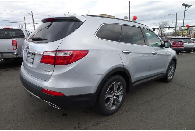 Thumbnail image of 2016 Hyundai SANTA FE at Barberino Mitsubishi Hartford