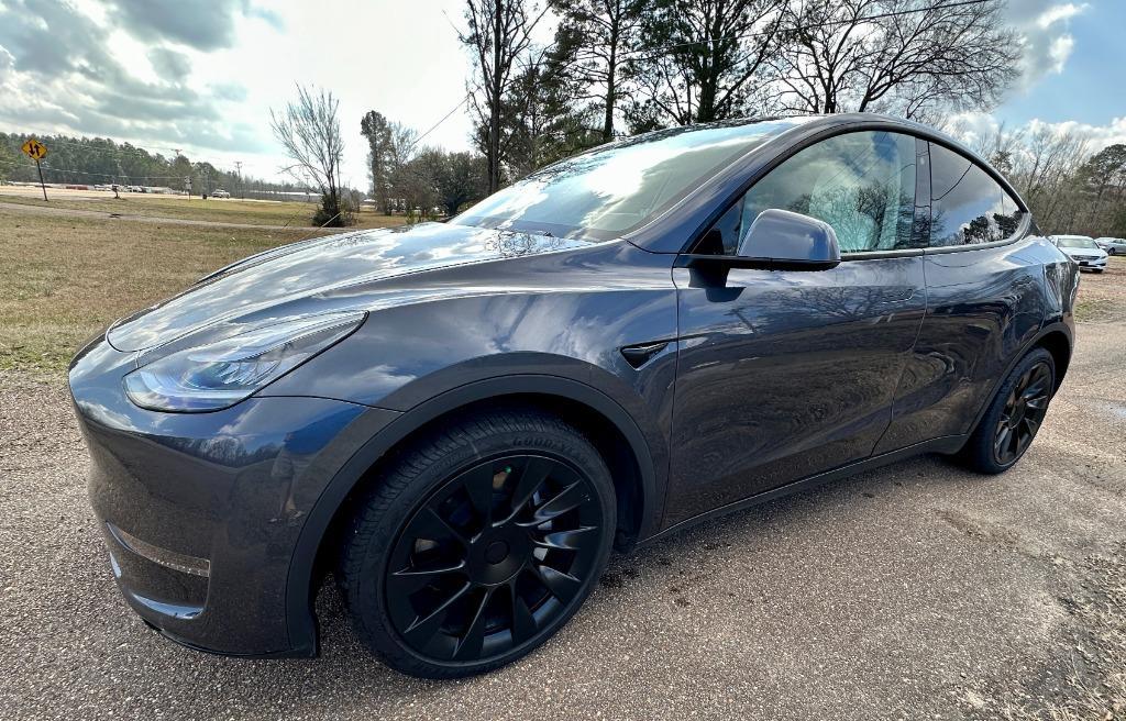 Thumbnail image of 2020 Tesla Model Y at Killough Auto Sales LLC