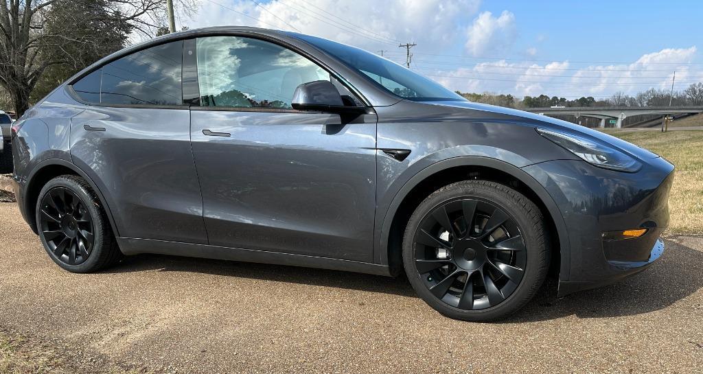 Thumbnail image of 2020 Tesla Model Y at Killough Auto Sales LLC