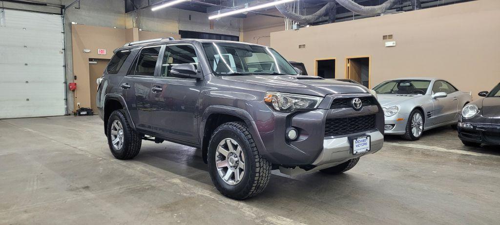 Thumbnail image of 2014 Toyota 4Runner at MIDWEST MOTORS