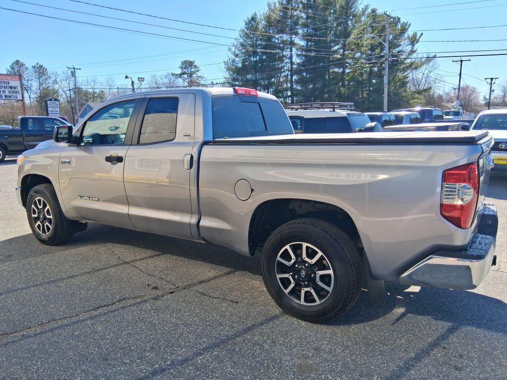 Thumbnail image of 2017 Toyota Tundra at METROPOLIS AUTO SALES, LLC