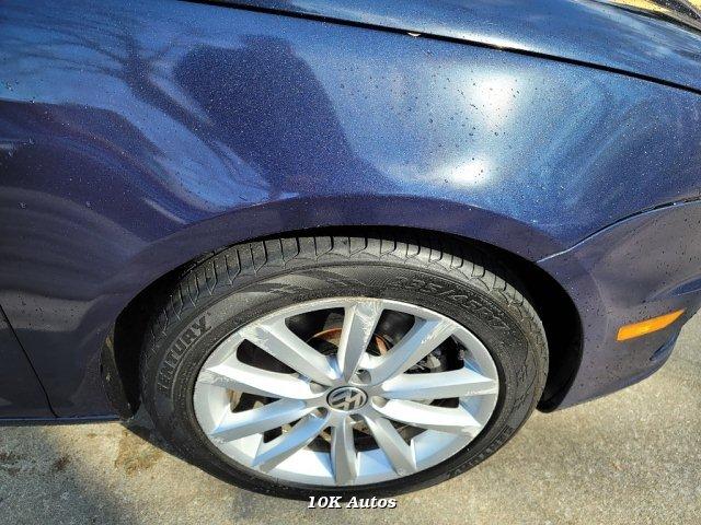 Thumbnail image of 2012 Volkswagen Eos at 10K Autos