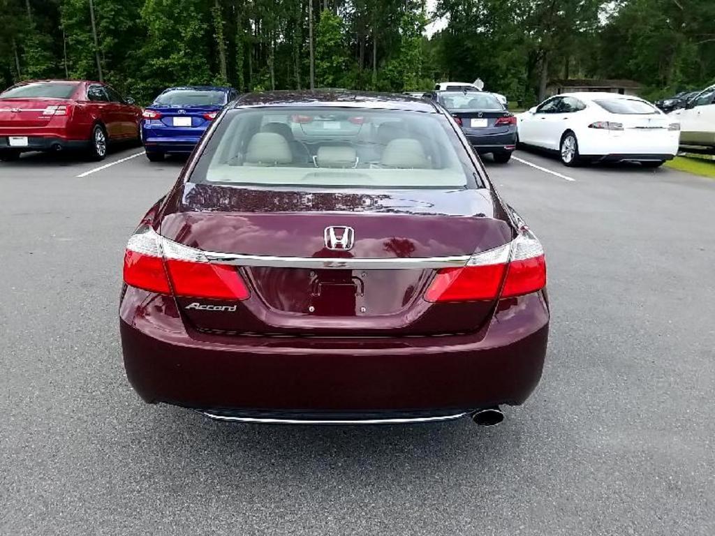 Thumbnail image of 2015 Honda Accord at M & M Motors