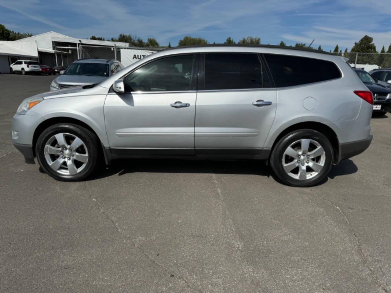 Thumbnail image of 2010 Chevrolet Traverse at Autostars Motorgroup