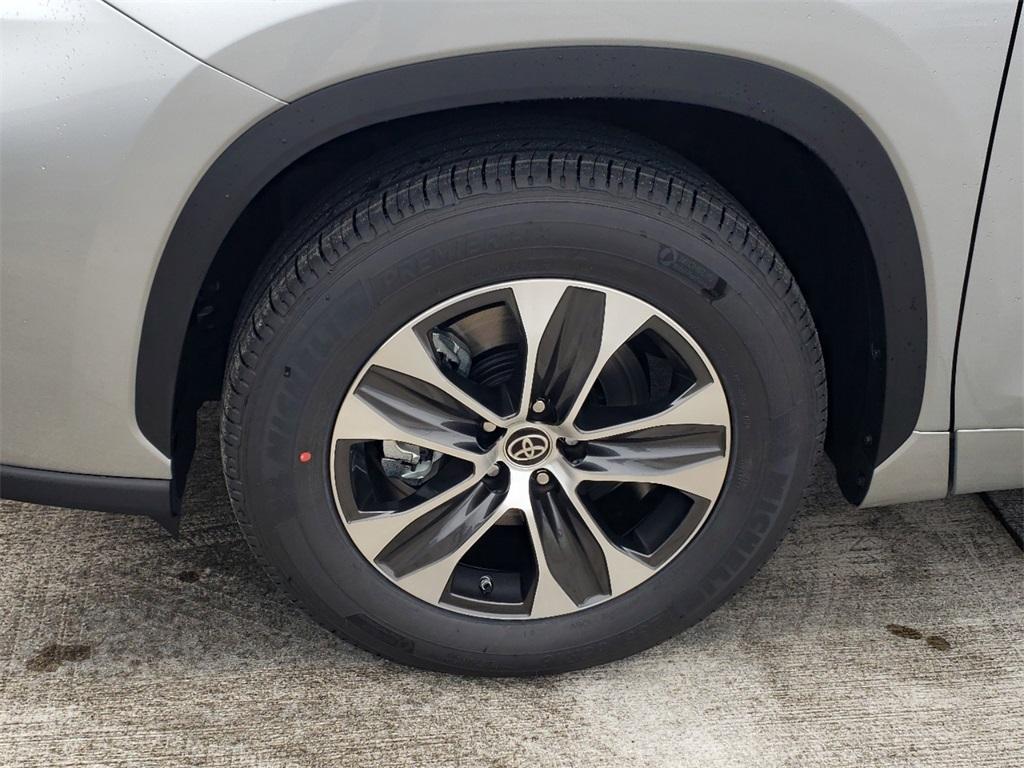 Thumbnail image of 2022 Toyota Highlander at Kendall Toyota Scion