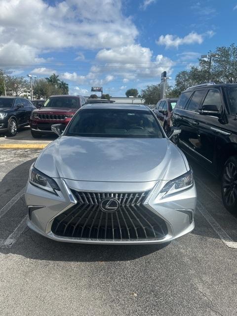 Thumbnail image of 2024 Lexus ES 250 at Doral Lincoln