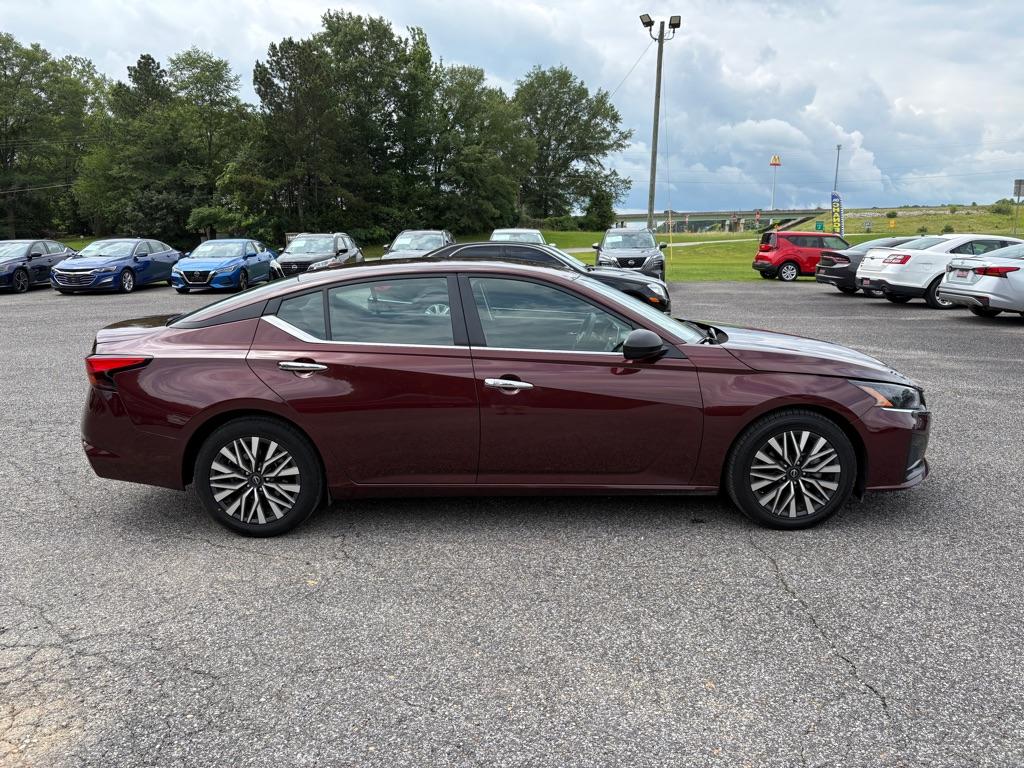 Thumbnail image of 2024 Nissan Altima at BAMA DIRECT AUTOMOTIVE LLC