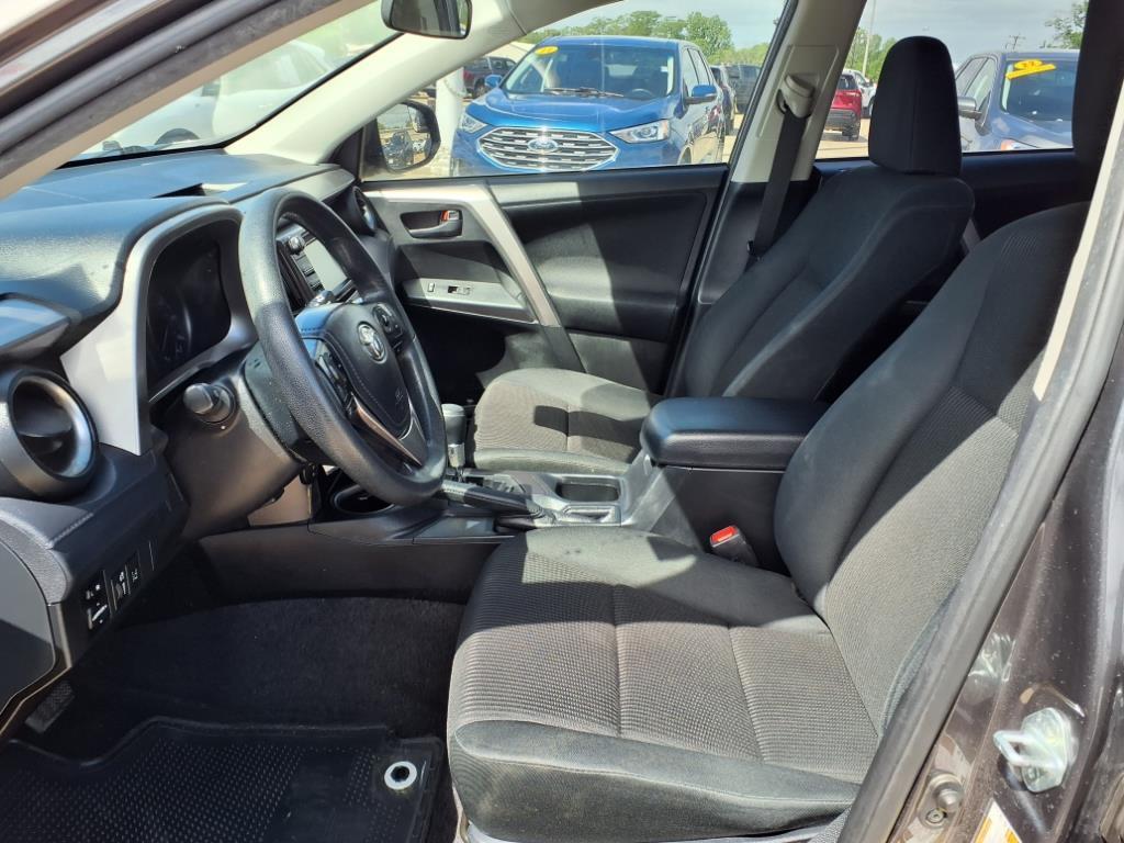 Thumbnail image of 2018 Toyota RAV4 at Roberts Ford