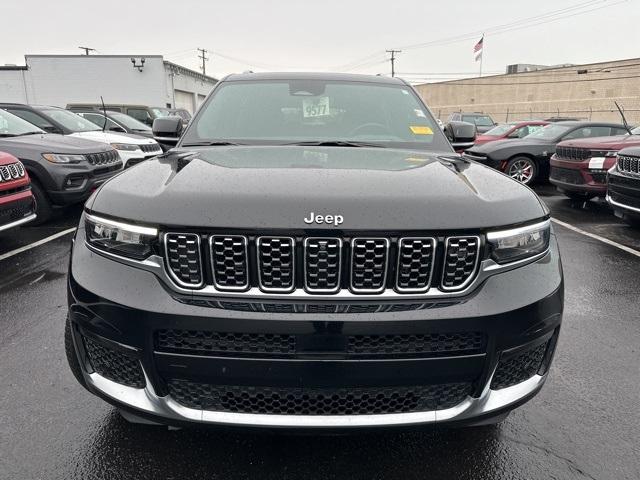 Thumbnail image of 2021 Jeep Grand Cherokee L at Golling Chrysler Dodge Jeep Ram of Roseville