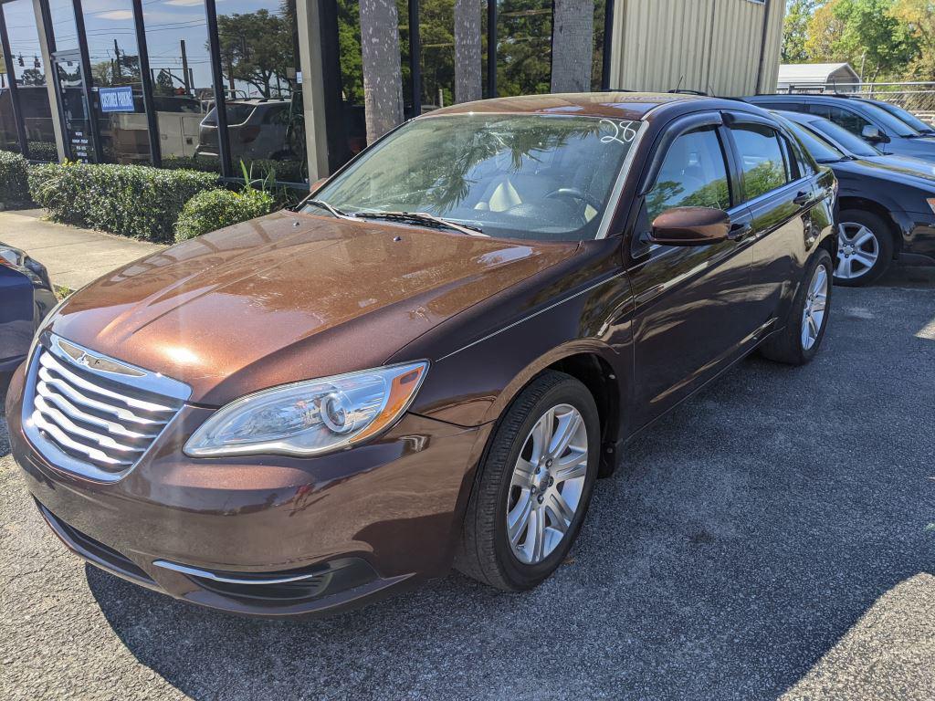 Thumbnail image of 2013 Chrysler 200 at Mcvay Motors, Inc.