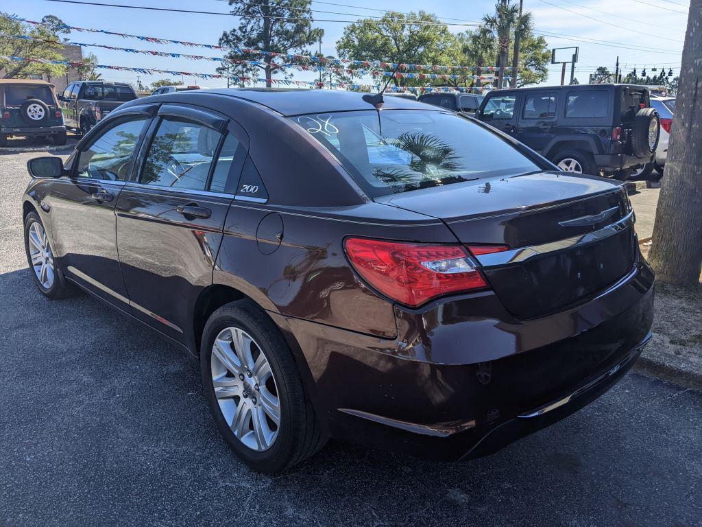 Thumbnail image of 2013 Chrysler 200 at Mcvay Motors, Inc.