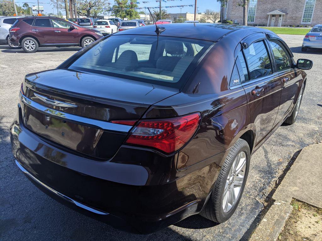 Thumbnail image of 2013 Chrysler 200 at Mcvay Motors, Inc.