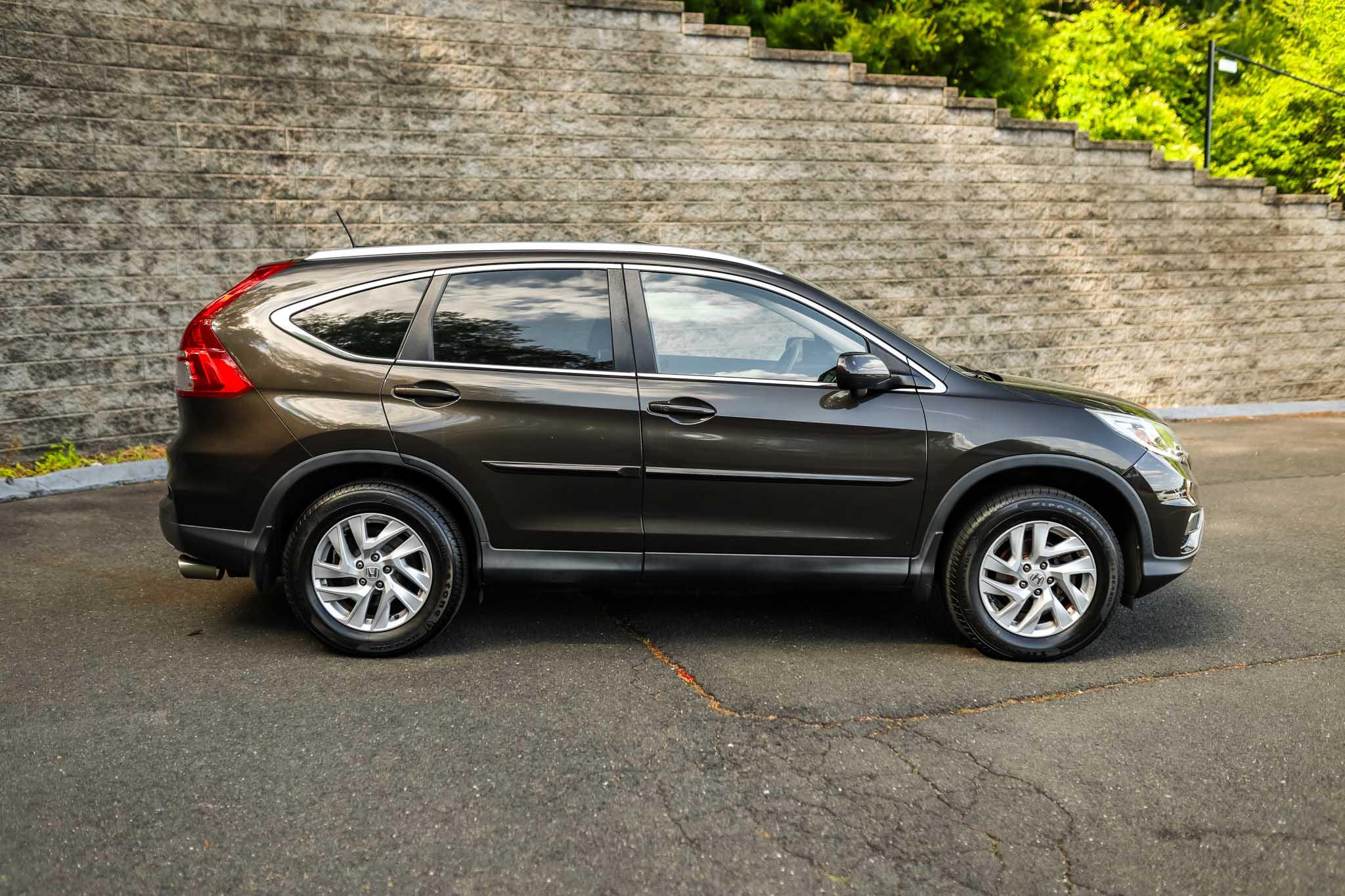 Thumbnail image of 2015 Honda CR-V at Hoffman Toyota Scion