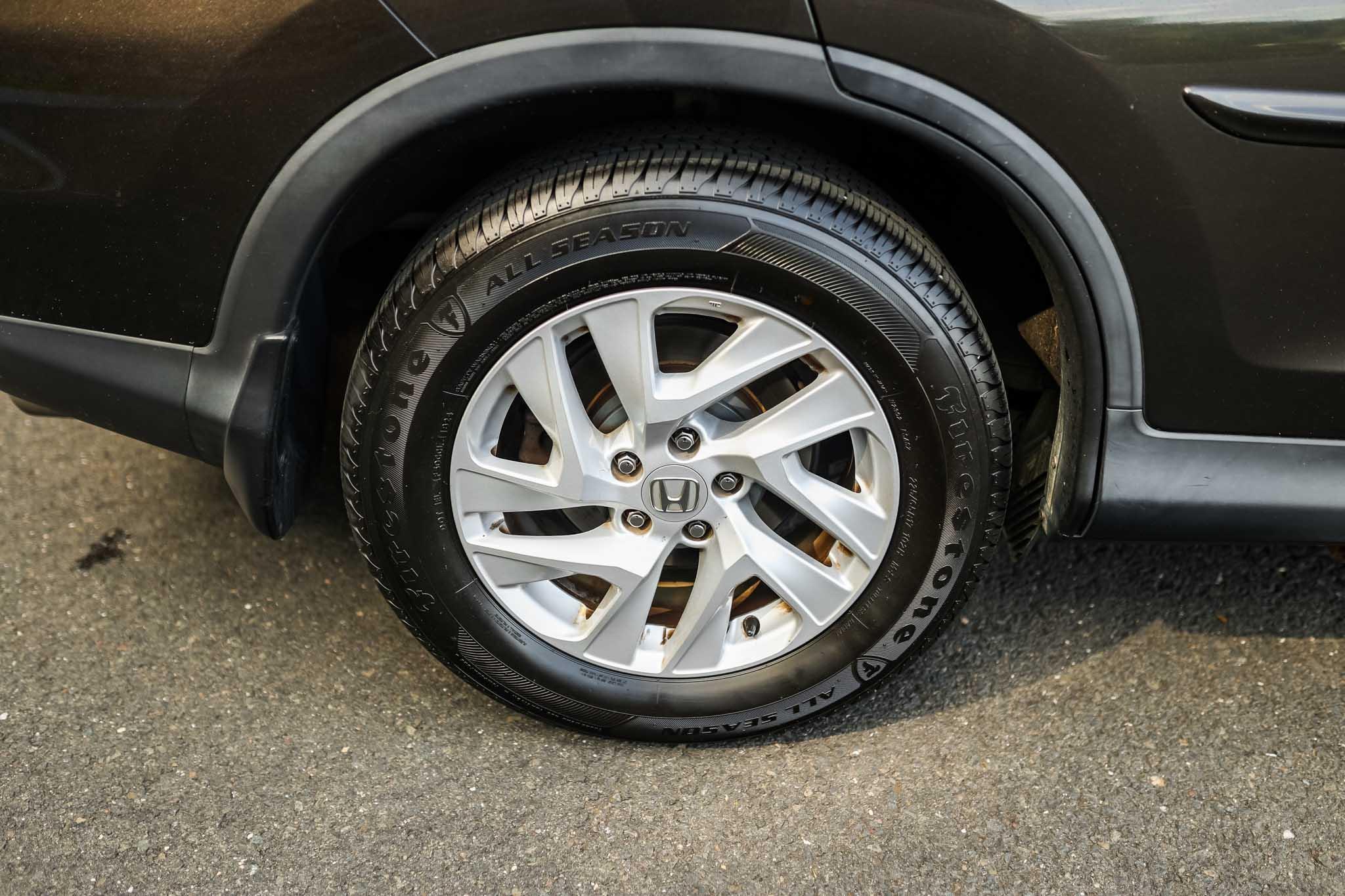 Thumbnail image of 2015 Honda CR-V at Hoffman Toyota Scion