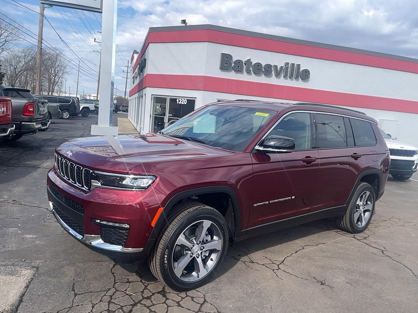 Thumbnail image of 2025 Jeep Grand Cherokee L at Batesville Chrysler Dodge Jeep Inc