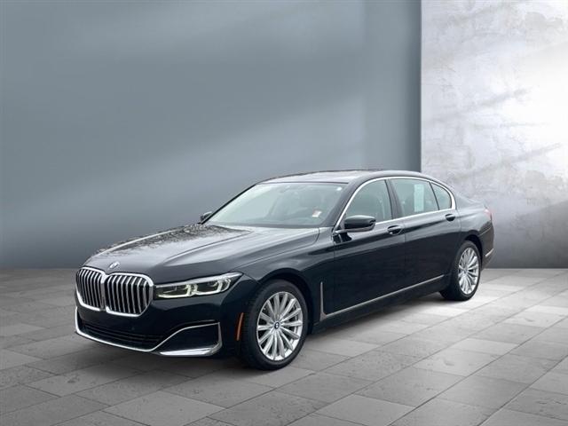 Image of 2022 BMW 7 Series 740i xDrive