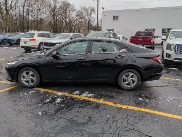 Thumbnail image of 2022 Hyundai ELANTRA at LaFontaine Volkswagen Mazda of Livonia