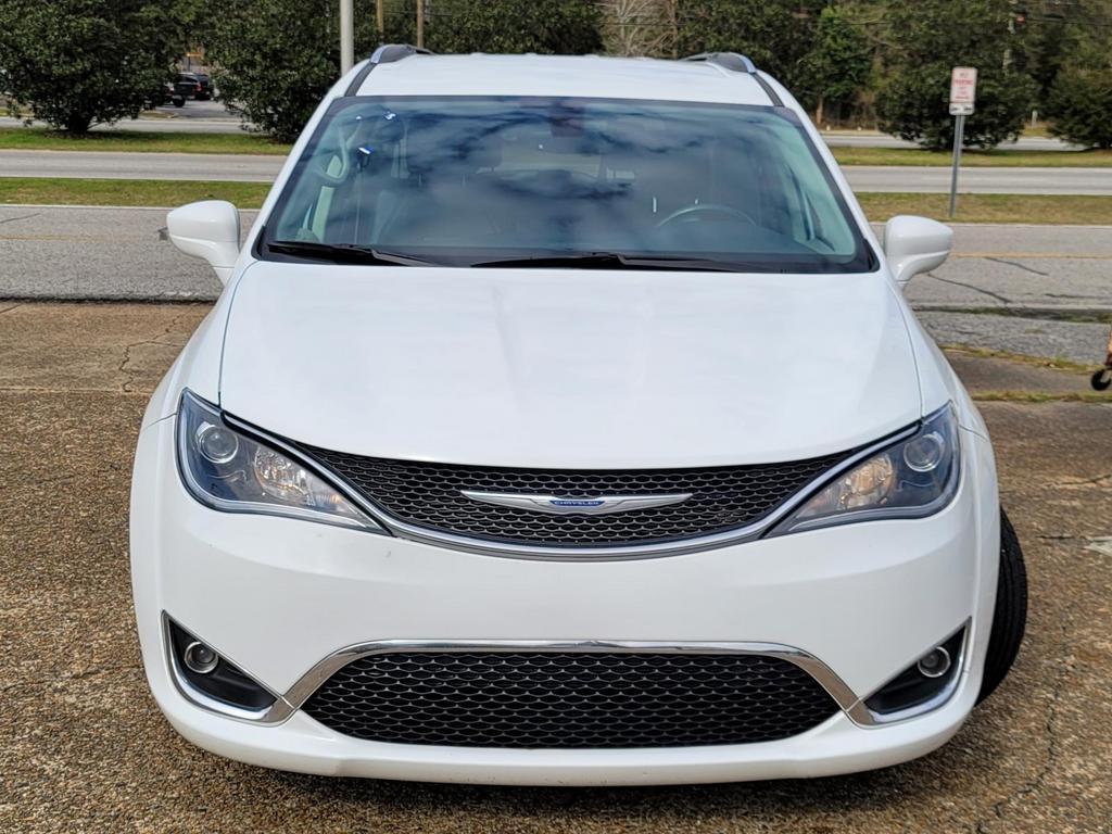Thumbnail image of 2019 Chrysler Pacifica at Elite Motors LLC